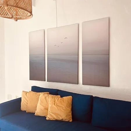 Zarah's Place “ Ocean” Apartment Sardina